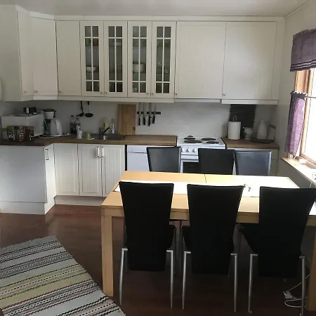 Kjelkebakken Gard * Lyngseidet