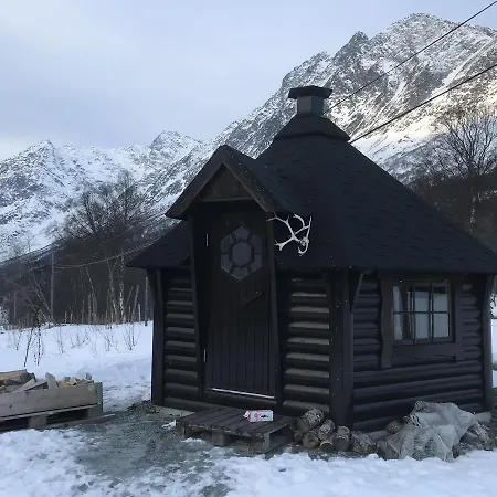 Kjelkebakken Gard * Lyngseidet