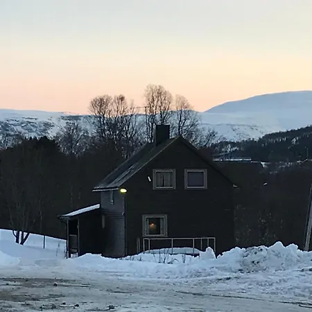 Kjelkebakken Gard Farm stay